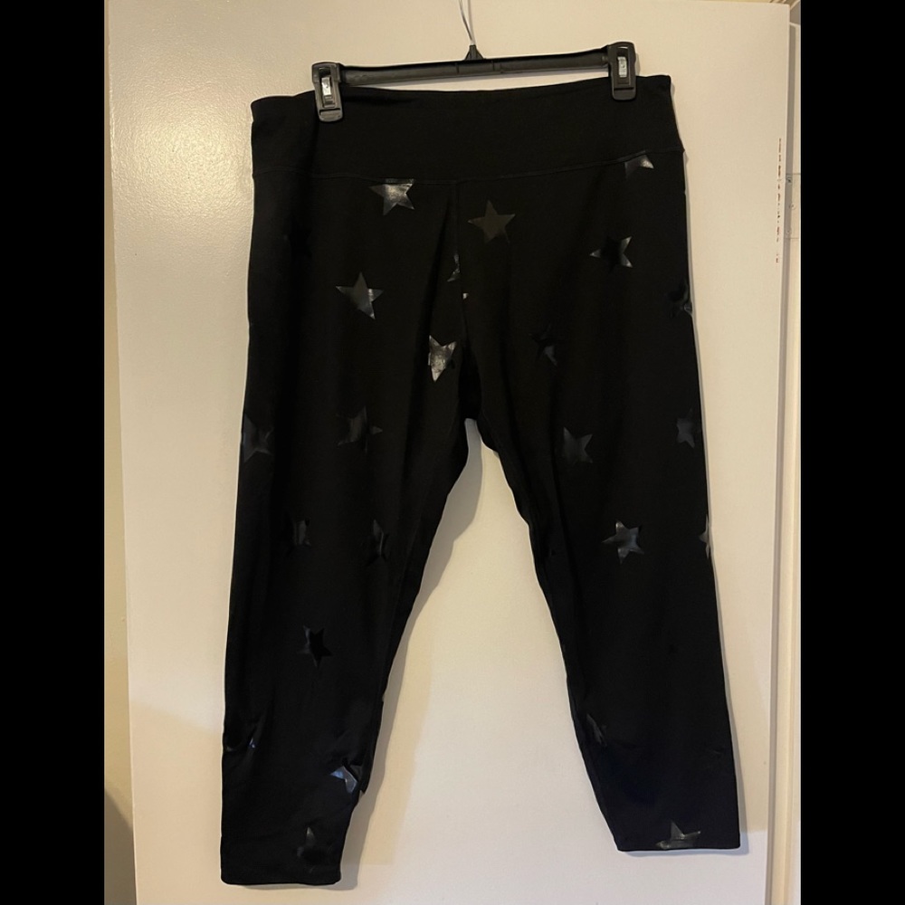 Xersion Mid Rise Workout Capri